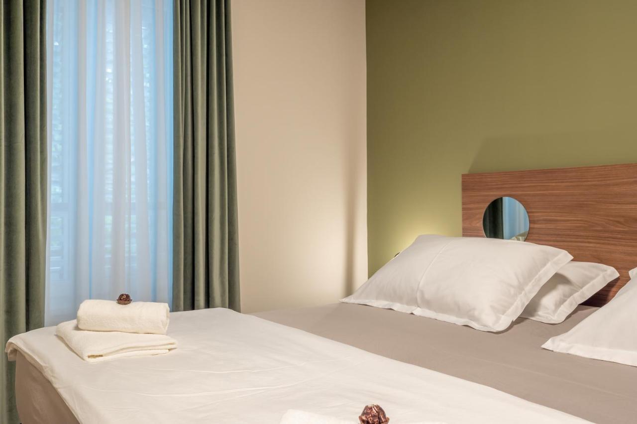 Green, Deluxe Two Bedroom Suite Split Exterior foto