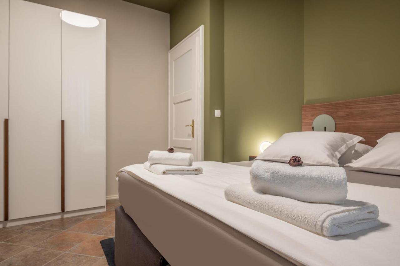 Green, Deluxe Two Bedroom Suite Split Exterior foto